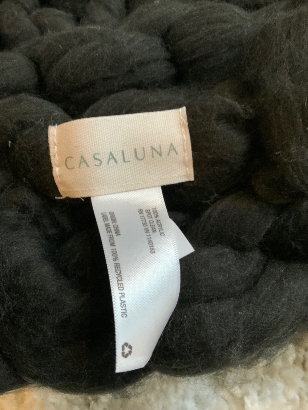 Casaluna Black Hand knit Chunky Blanket Throw Dorm Minimalist Classic